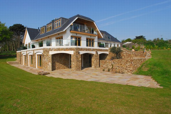 石材地面应用 英国德文郡的现代海景大宅 石材地面应用 英国德文郡的现代海景大宅图片