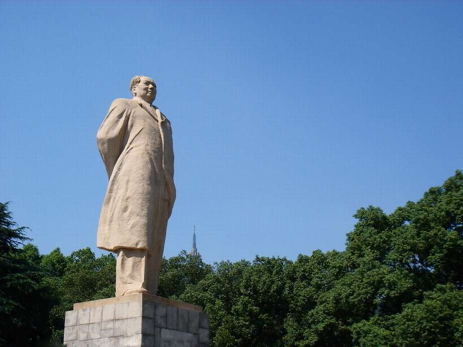 毛泽东石雕