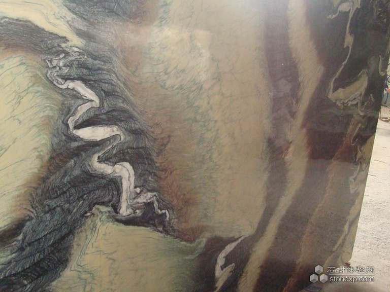 紫山水