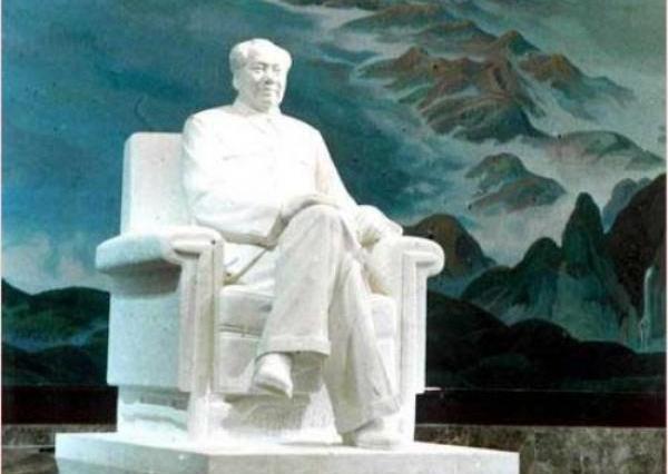 毛主席雕塑_毛主席石雕像(图片)
